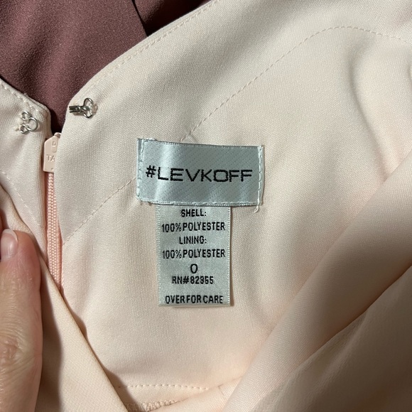 Bill Levkoff Bridesmaid Dress in light pink, Size 0 - Picture 2 of 2
